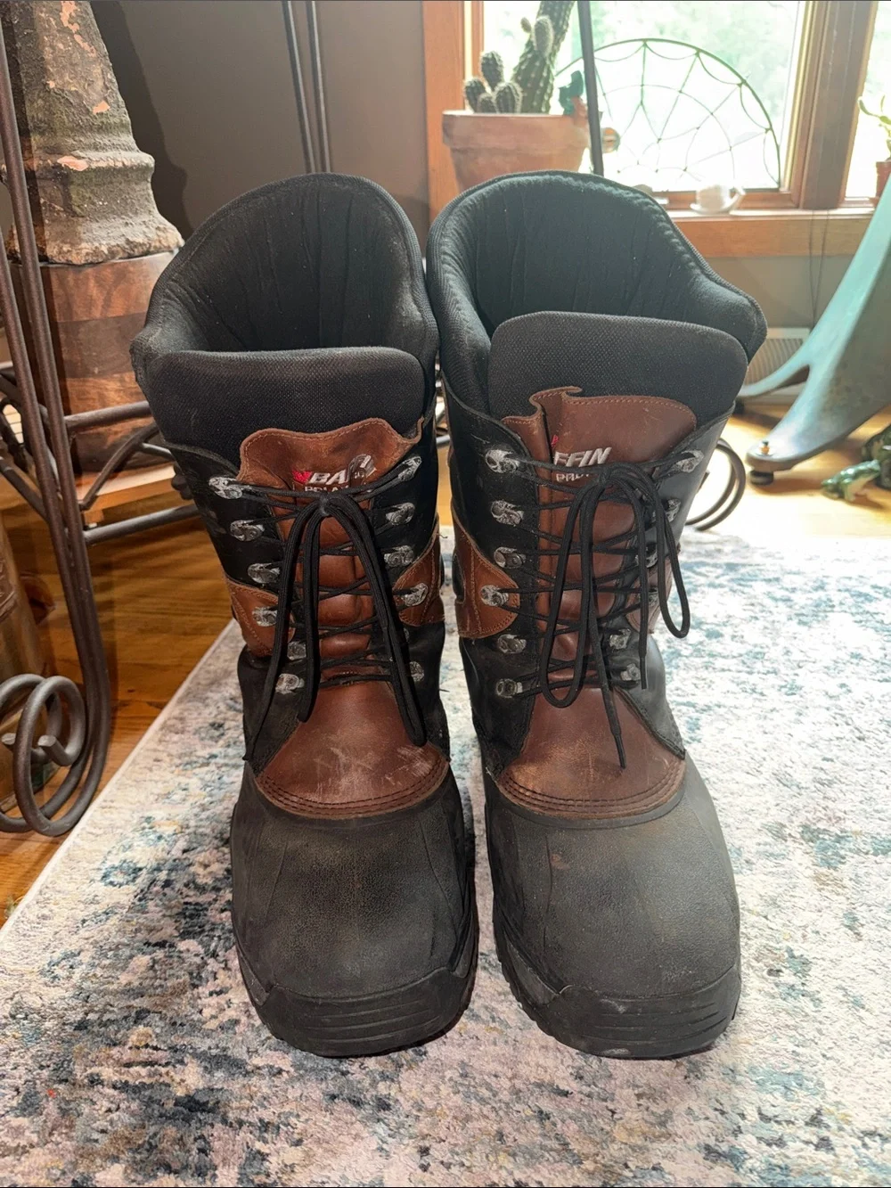 Baffin men apex